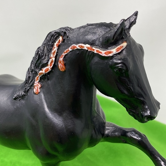 Breyer Traditional Midnight Sun Tennessee Walking Horse Red White Ribbon #60 - Picture 9 of 12